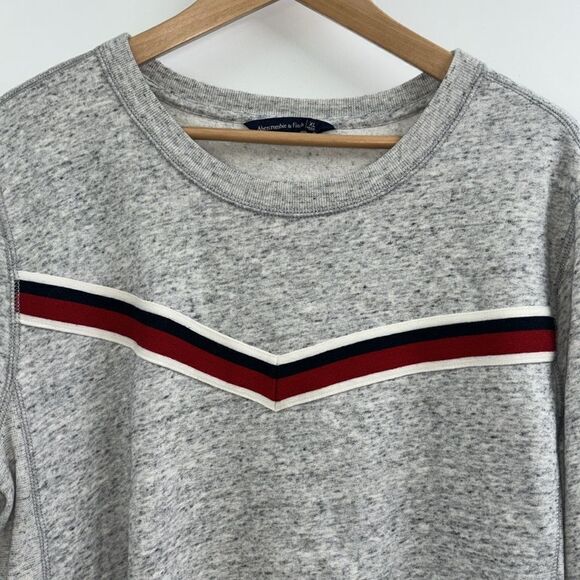 Abercrombie and Fitch Fleece Crewneck Women’s Size XL Sweatshirt - Picture 4 of 10